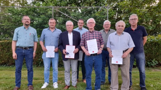 SPD Schellerten ehrt langjährige Mitglieder